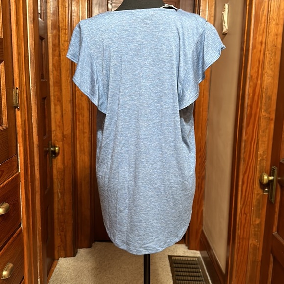 Liz Claiborne Set of 2 Tops - Picture 3 of 4